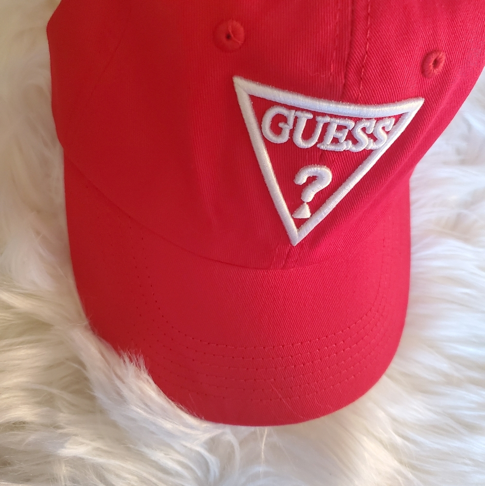 GUESS HAT